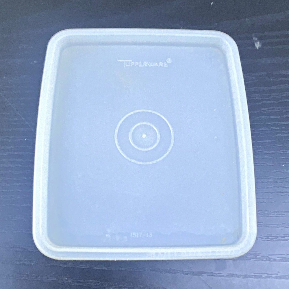 Tupperware 1517-13 Clear Rectangle Replacement Lid 5.5 x 4.5" Plastic Seal